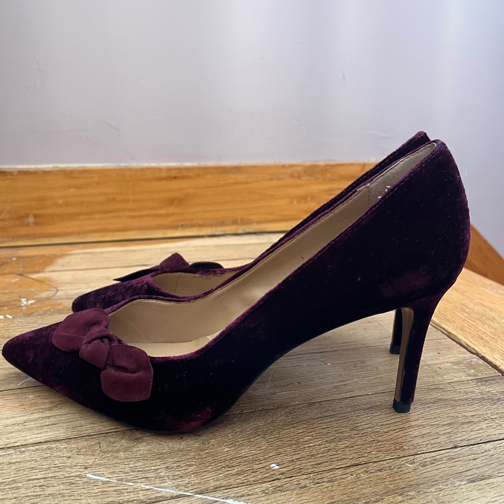 Banana Republic Women's Velvet Plum Heels